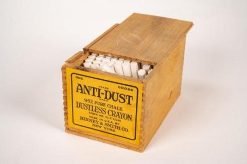 10._anti-dust_chalk_in_wooden_box_sohs_86.21.1a.jpg